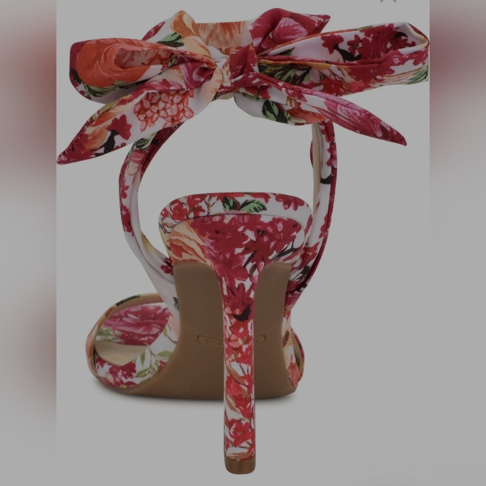 NEW Nine West Kobs Ankle Tie Sandal White Blooms Floral MultiSlide Size 10 - Picture 2 of 8